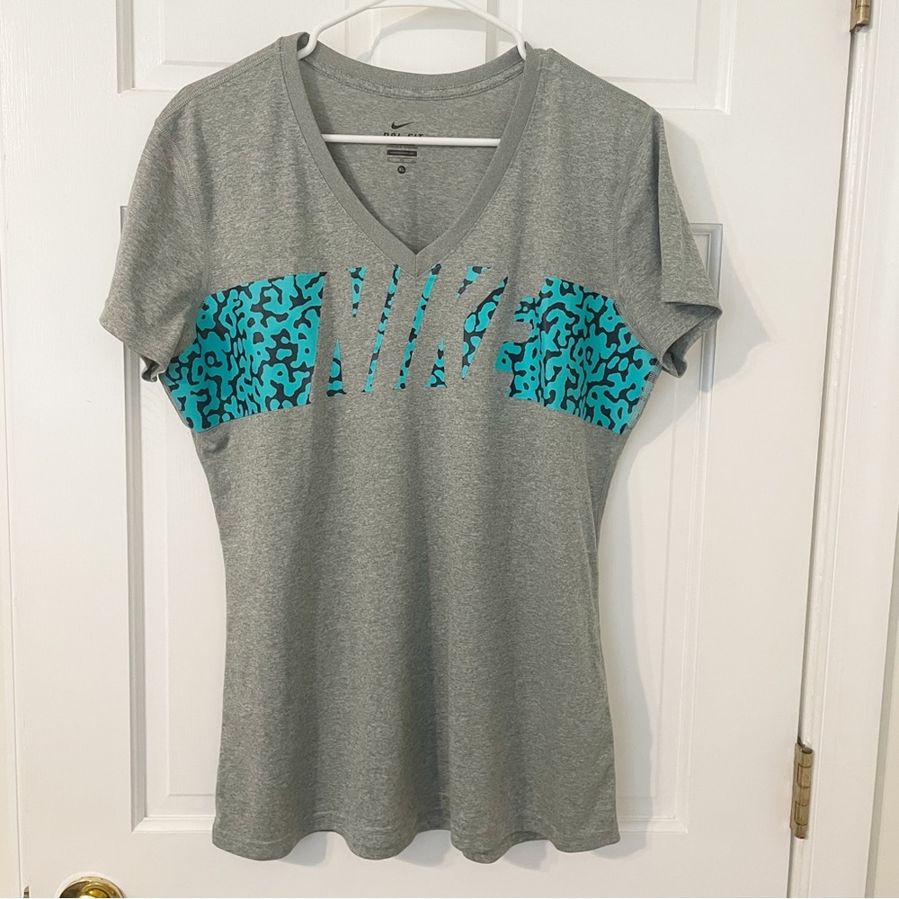 Nike dri-fit cheetah logo T-shirt XL